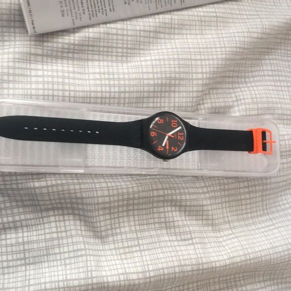 I am selling a very good Swatch Watch. - Picture 7 of 7
